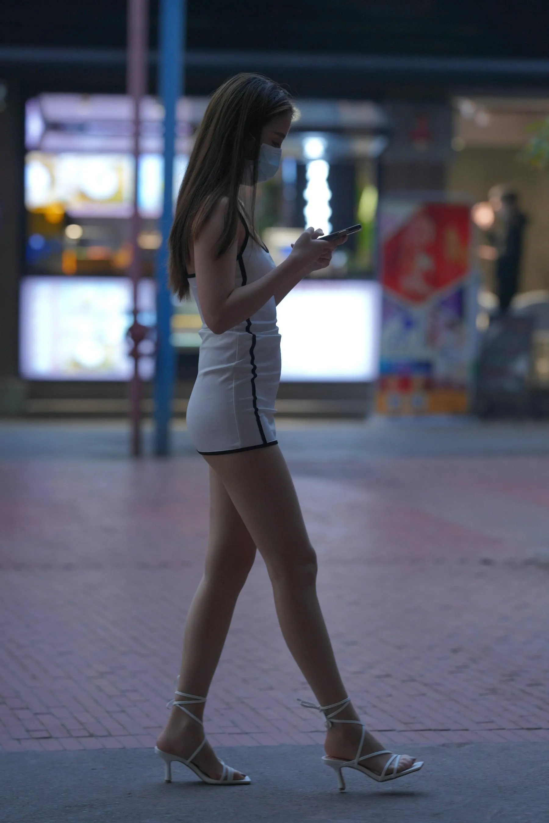 [魔镜街拍] NO.116 好养眼的白裙美眉 [428P]插图9